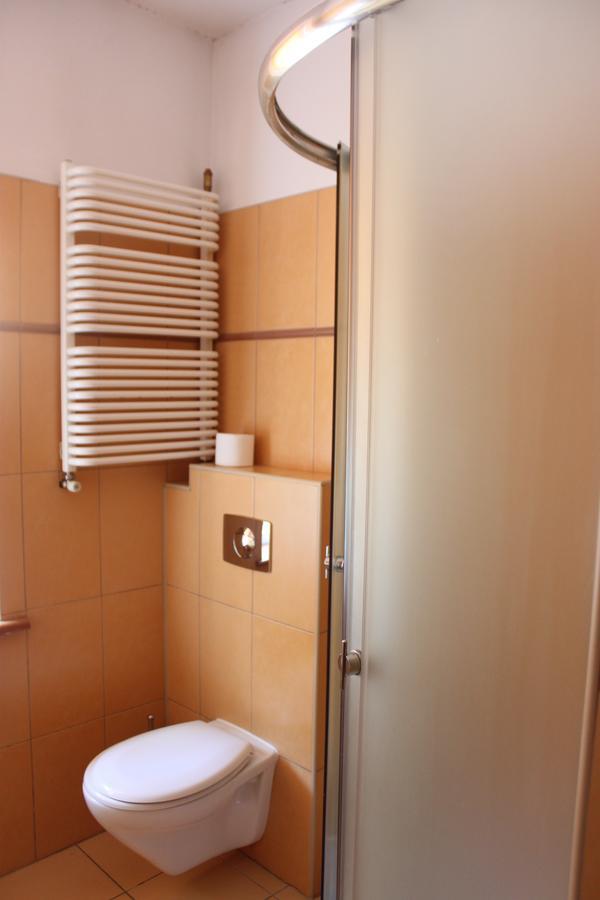 Hotel Pod Jeleniem Tuchola Dış mekan fotoğraf